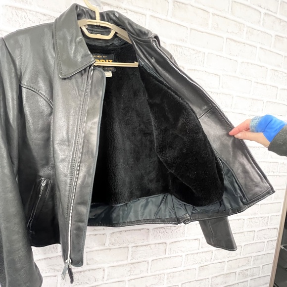 VINTAGE |•ESPRIT•| 100% Genuine Leather Jacket Zip Out Plush Insulation - Picture 6 of 11